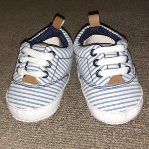 New HB 6-12 month baby Shoes